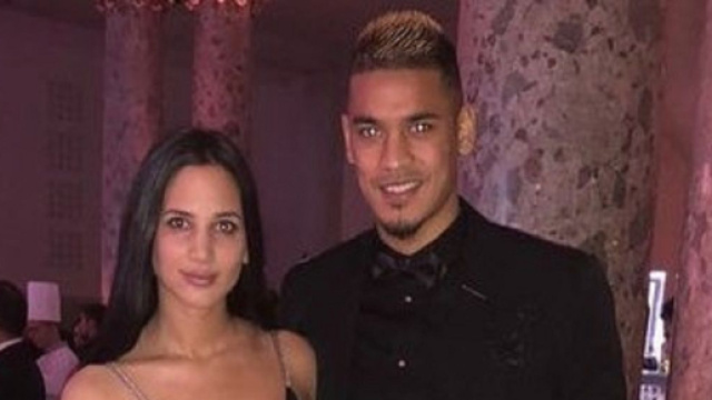 La femme d'Alphonse Areola balance sur les comapagnes des Bleus et dézingue Marion Lloris (capture YouTube)