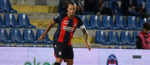 Crotone, vittoria di misura targata Mogos