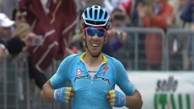 Diego Rosa lascia il ciclismo professionistico dopo dieci stagioni.