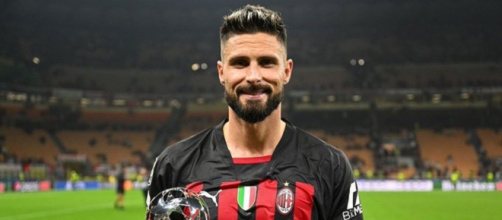 La réaction de Giroud quand on lui demande s'il sera sélectionné pour le mondial fait parler (capture YouTube)