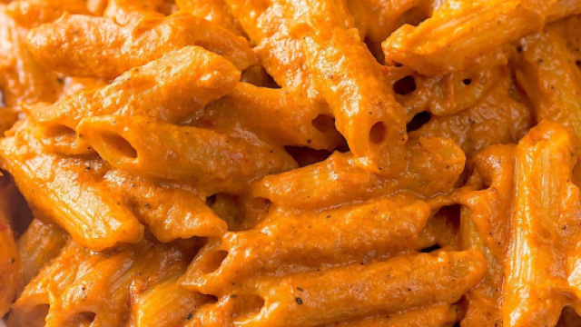 Garganelli al sugo e pancetta, una ricetta semplice.