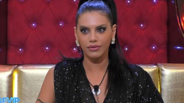 GF VIP 7: Antonella Fiordelisi in confessionale