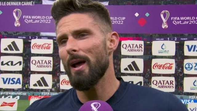 Giroud ému après son but contre l'Angleterre. (crédit Twitter)