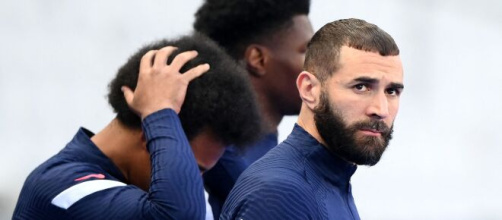 Benzema supporter des Bleus pendant la Coupe du monde 2022. (crédit Twitter)