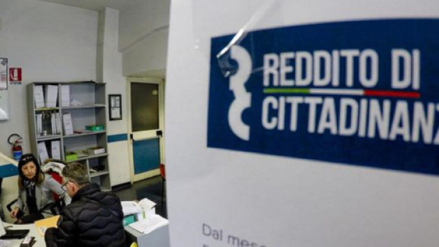 Reddito di Cittadinanza: con le nuove misure del governo circa 400mila famiglie potrebbero perderlo