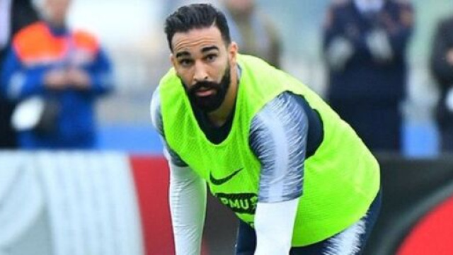 Adil Rami et ses infidélités : Il révèle une anecdote pour ne pas se faire prendre (vapture YouTube)
