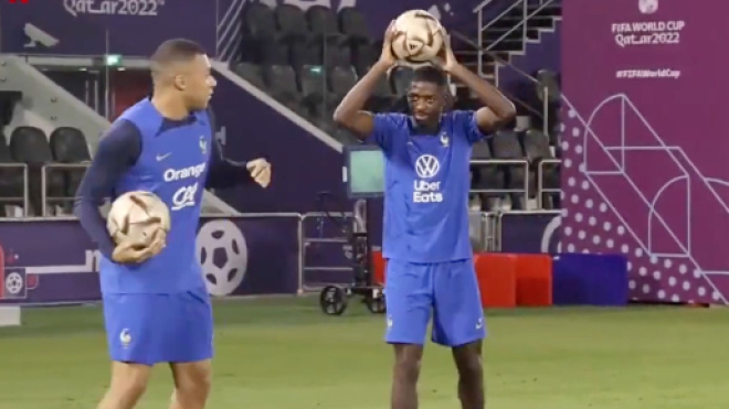 Mbappé et Dembélé se chambrent à l'entrainement des Bleus. (crédit Twitter)