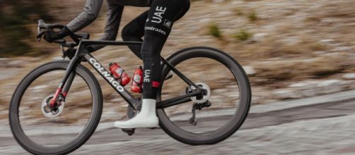 Ciclismo, la nuova Colnago del Team UAE Emirates.