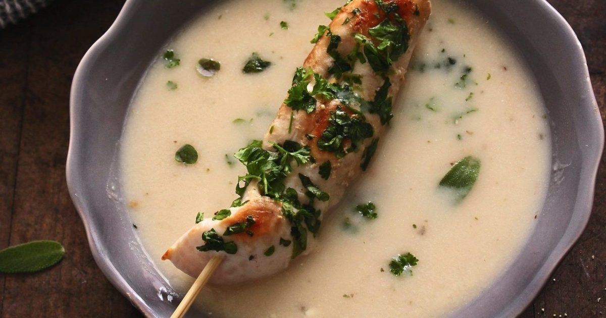 Crema di pollo, un delizioso piatto da portata per una cena ricca e