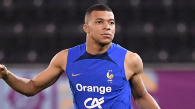 Kylian Mbappé sera surveillé de près par les joueurs argentins. (crédit Twitter)