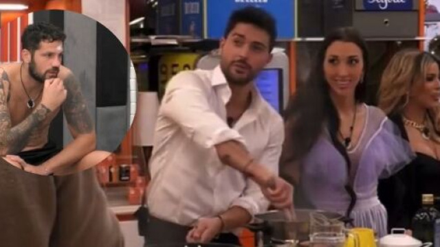 GF Vip, Davide ruba il posto a Luca in cucina.