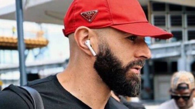 Karim Benzema à la Réunion, des rumeurs de rapprochement avec Chloé de Launay circulent (capture Twitter Karim Benzema)