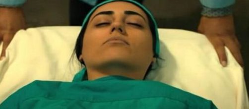 Terra amara, episodio 31/12: la sorella di Gaffur in ospedale a causa di Demir.