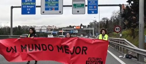 Los activistas cortaron una de las principales arterias de Madrid (FuturoVegetal)