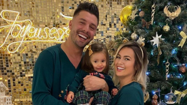 Le No&euml;l "ind&eacute;cent" de Carla Moreau et de sa fille Ruby et le retour de Kevin Guedj vers sa femme.