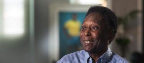 Famosos e políticos desejam melhoras para Pelé (Reprodução/TV Globo)