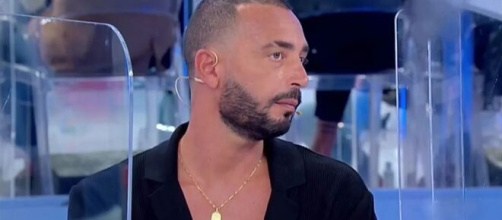 Uomini e donne, Armando si sfoga