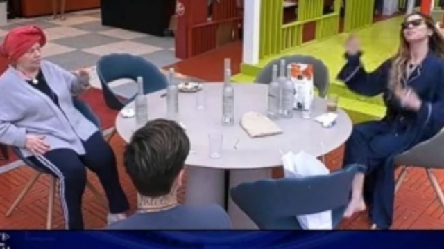 Grande Fratello Vip, Soleil zittisce Katia: 'Stavo parlando, questo è il mio tono' (Video).