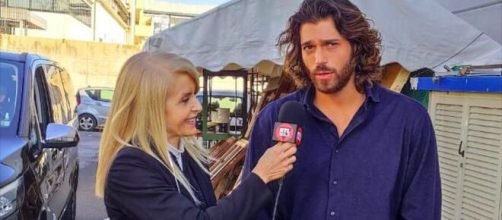 Can Yaman: 'Nelle serie turche parlavo in italiano e le fan si sono affezionate di più'.