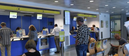 Poste Italiane, continuano le assuzioni