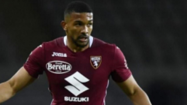 Il difensore brasiliano potrebbe partire a giugno.