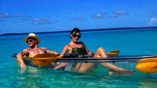 Kerem Bürsin cancella da Instagram il post con cui annunciò la storia d'amore con Hande Erçel.