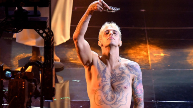 Sanremo 2022, il cardinale Ravasi contro Achille Lauro: 'Il Battesimo è il dono più bello'.