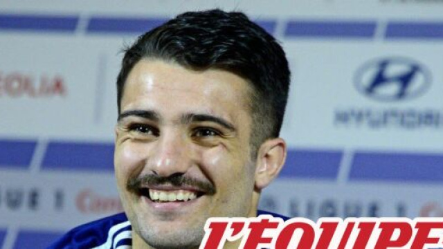 Le capitaine Lyonnais Léo Dubois