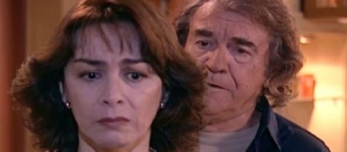 Edna e Alibieri em 'O Clone' (Reprodução/TV Globo)