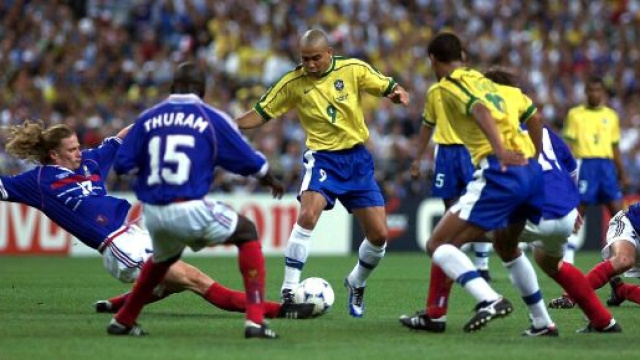 Ronaldo face à la France Los de la finale de la Coupe du monde 98. (crédit France Football)