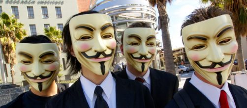Anonymous rivendica l'attacco hacker al sito del Cremlino. ©Wikimedia Commons