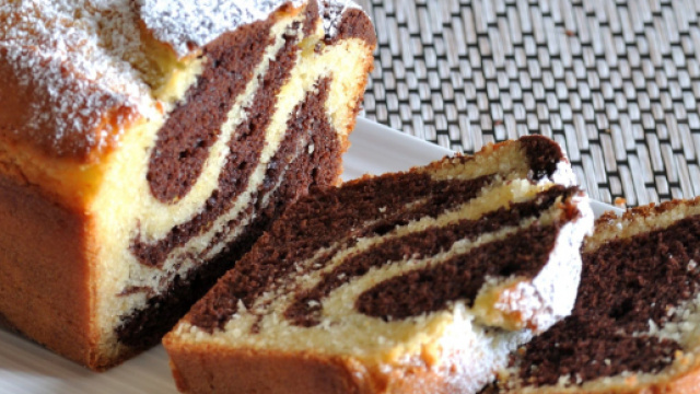Plumcake variegato bianco e cacao.