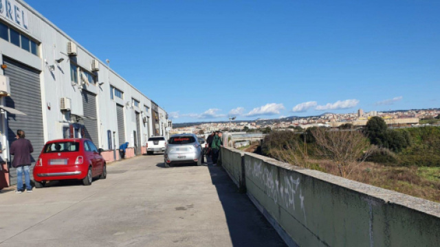 Sassari, si addormenta su parapetto dopo una festa: 31enne precipita e perde la vita.