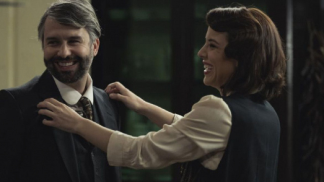 Una Vita, trame spagnole: Genoveva e Aurelio si sposano, Felipe innamorato di Dori.