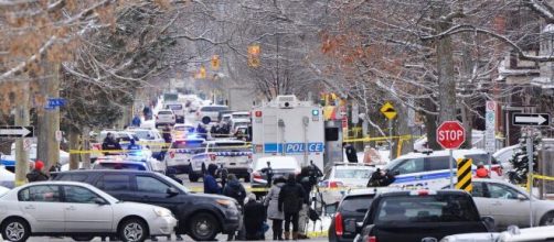 Migliaia di veicoli hanno ostruito le strade di Ottawa come protesta alle misure anti Covid-19