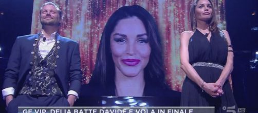 GFVip, Davide non accetta che Duran sia in finale: 'Lei ci batterà se ha già vinto adesso'.