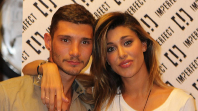 Cena a lume di candela per De Martino e Belen che conferma: 'Ci rivediamo.'