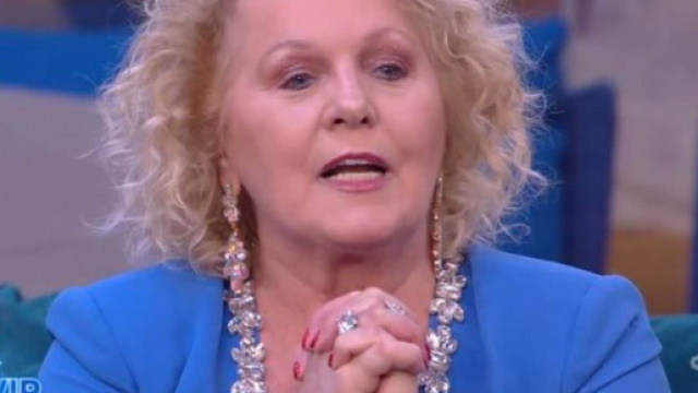 GFVip, Ricciarelli offende Lulù: ‘Pidocchiosa’.