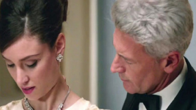 Il Paradiso delle Signore, nuove trame: Umberto usa Flora come spia.