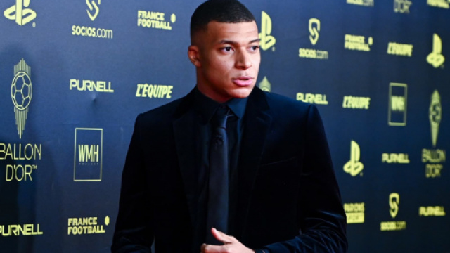 PSG: La m&egrave;re de Kylian Mbapp&eacute; exige 120M&euro; au R&eacute; Madrid - Source : capture d'&eacute;cran, Twitter