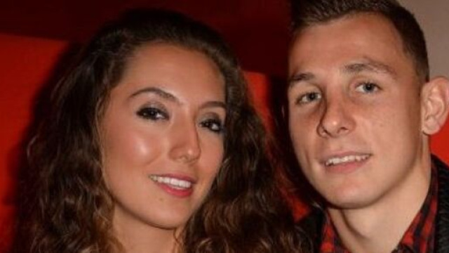 Tiziri d&eacute;voile le cadeau de Saint-Valentin pour Lucas Digne, les fans la taclent (capture YouTube)