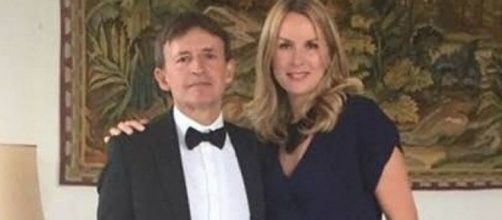 L'ambasciatore italiano a Kiev Pier Francesco Zazo con la moglie.
