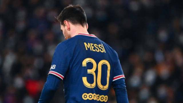 Leo Messi serait plus que mécontent du traitement qu'on lui inflige en France dans la presse. (crédit Twitter)
