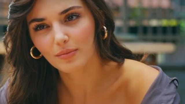 Love is in the air, trama 18/03: Eda annuncia a parenti e amici di essere in dolce attesa.