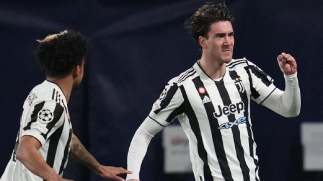 Juventus, la probabile formazione contro la Fiorentina: Akè forse titolare.