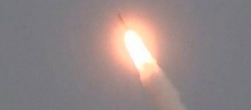El misil hipersónico lanzado en Ucrania puede superar diez veces la velocidad del sonido (Captura de pantalla de DW)