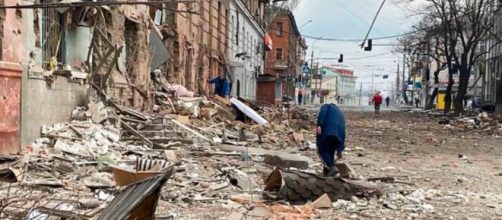 Los bombardeos de Rusia en Mariúpol buscan apoderarse del importante enclave portuario (Twitter/@HalynaYanchenko)