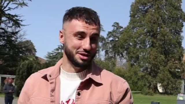 'C'est par la qu'on rentre', Jonathan Clauss perdu en arrivant à Clairefontaine (capture YouTube)