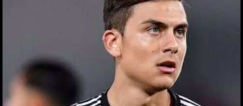 Juventus, striscione per Dybala