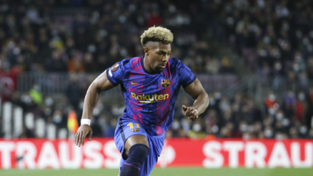 Adama Traore con la maglia del Barcellona.